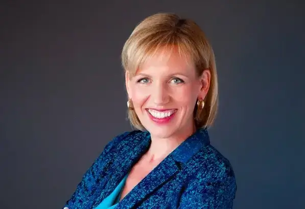 A photograph of Mari Smith, the queen of Facebook.